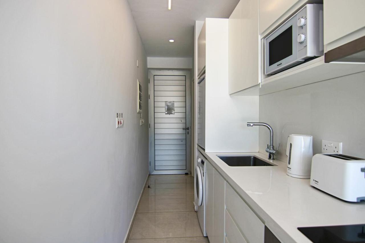 Phaedrus Living - Seaside Luxury Flat Harbour 110 Apartment Paphos Exterior photo
